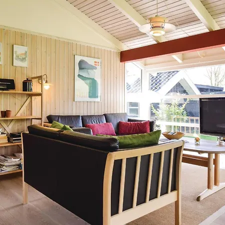 4 Bedroom Beautiful In Tranekaer