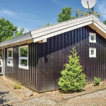 4 Bedroom Beautiful In Tranekaer